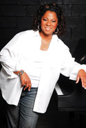 Babbie Mason:  Empowering Women with an Embrace